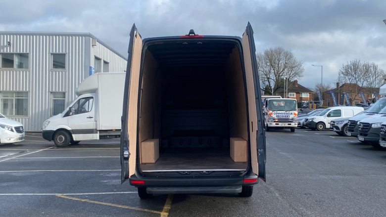 Mercedes-Benz Sprinter 315Cdi L2 Diesel Rwd 3.5t H2 Pro Van 9G-Tronic